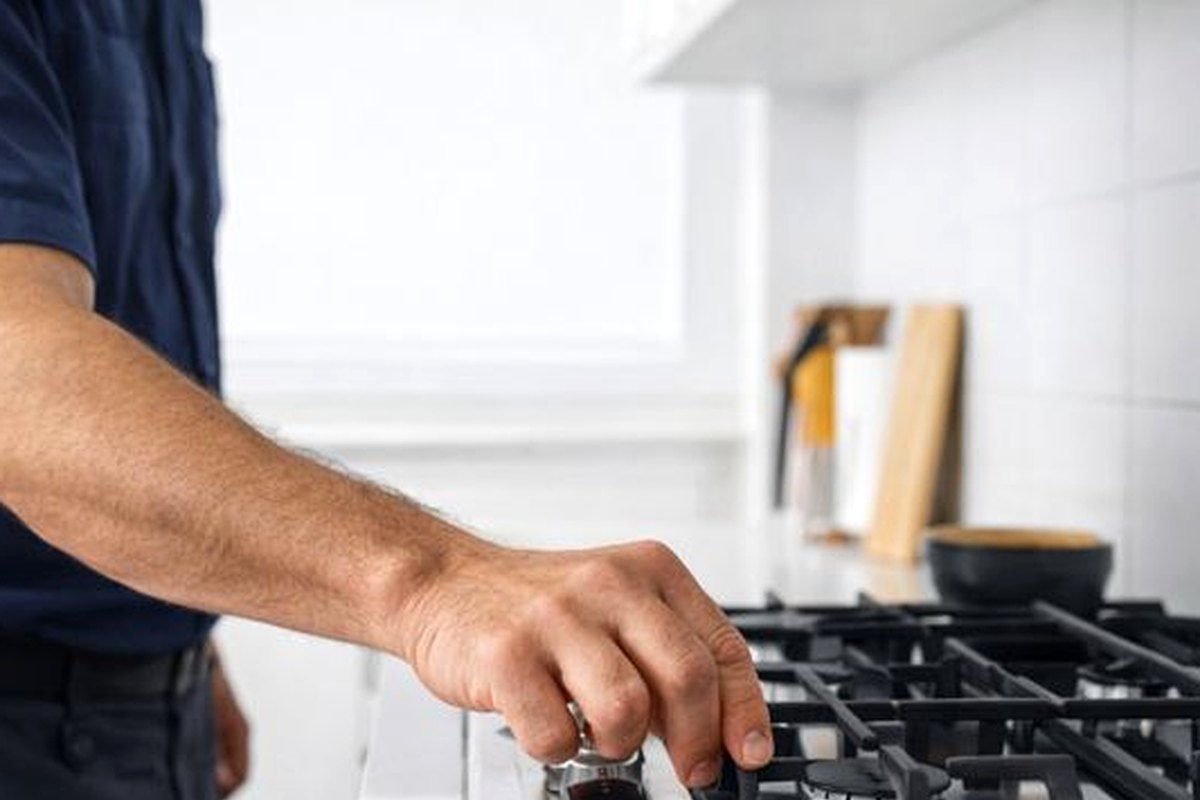 Anında Servis AEG cihaz servisi (nominatif bilgilendirme, marka logosu yok)